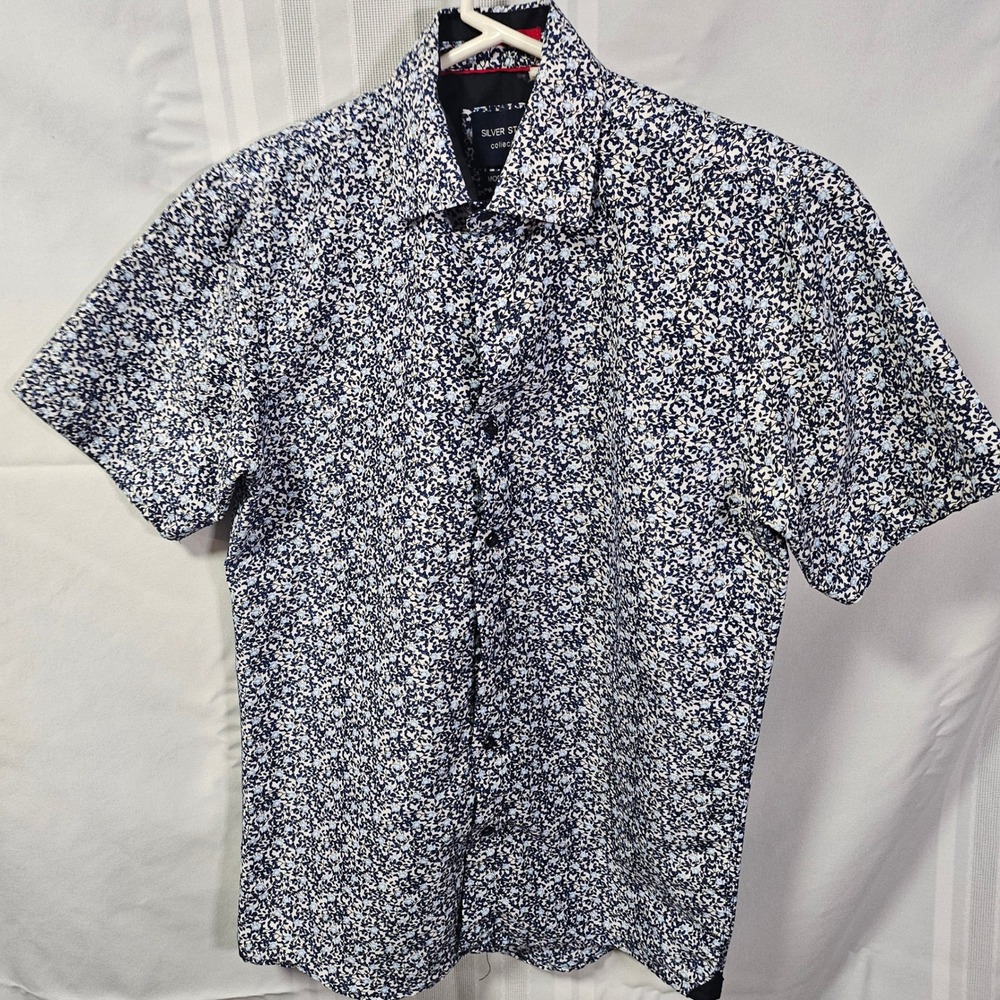 Silver Stone Shirt Mens M Blue Floral Modern Fit Short Sleeve Button Down Leaf